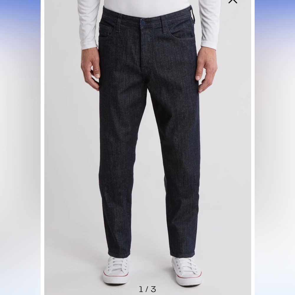 AG Lochlan Relaxed Straight Jeans in W33 L34